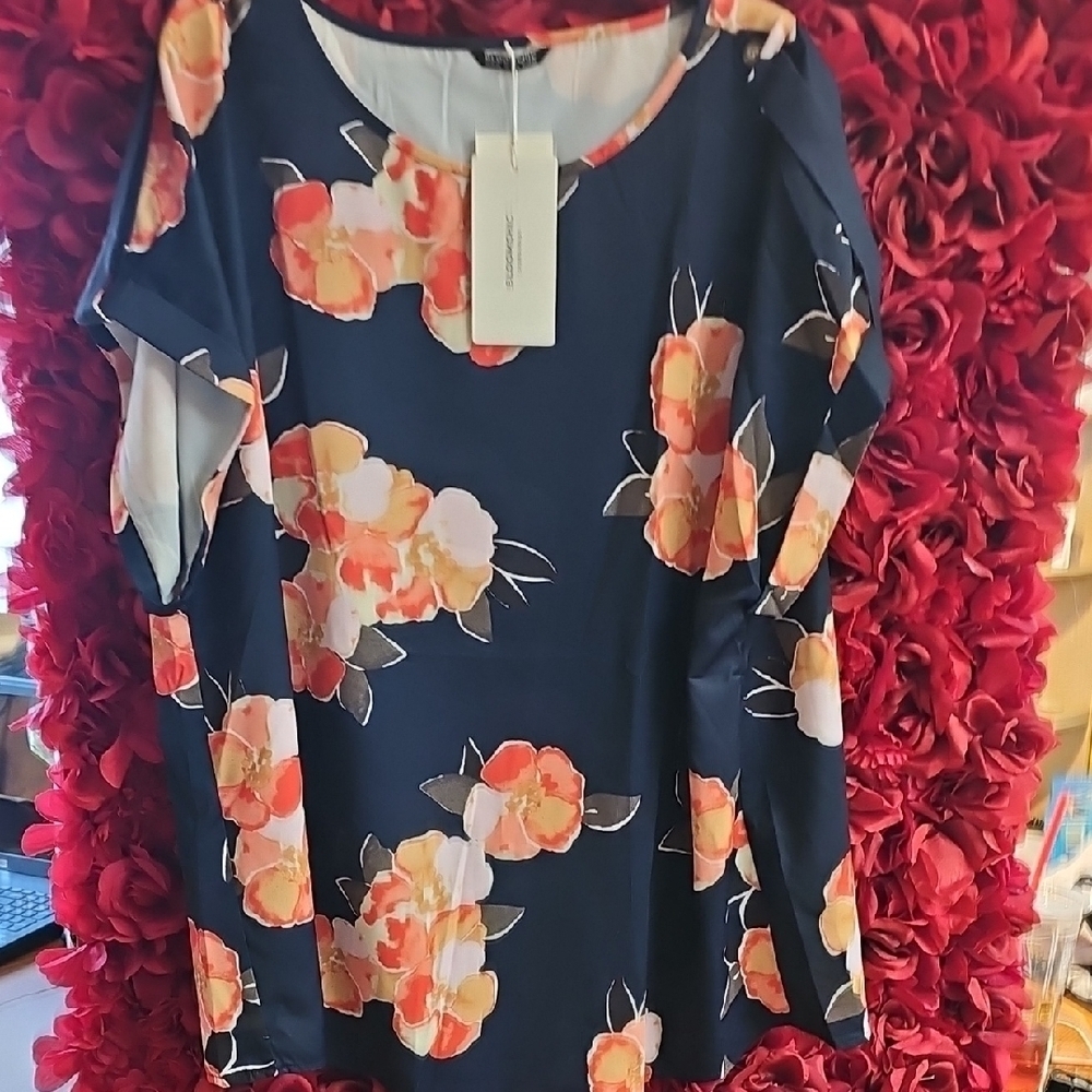 Bloomchic NWT Floral Women's Top - Navy and Orange Size 18/20